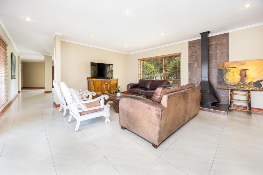 6 Bedroom Property for Sale in Elim Western Cape